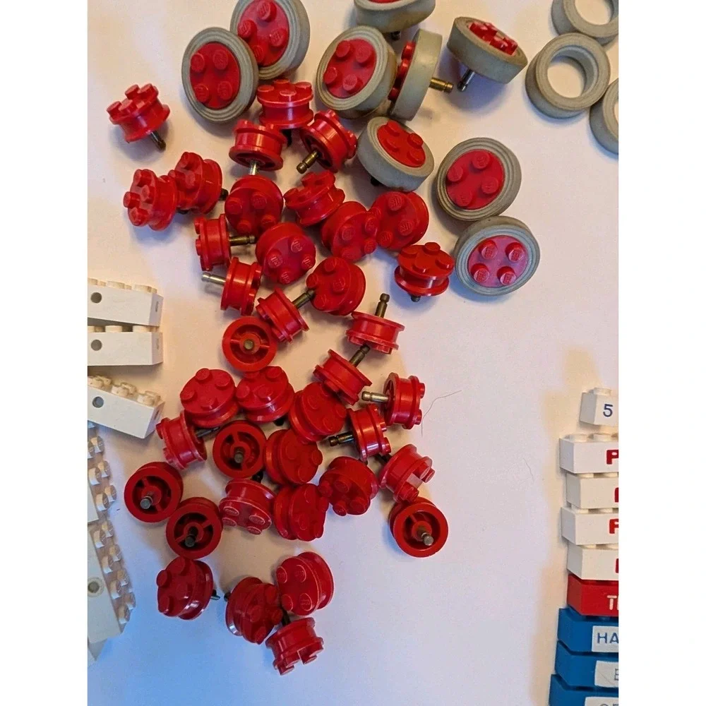 LEGO Vtg 1960's Trains‎ 113-2 & More Starter Train Sets Parts Motor Track Wheels